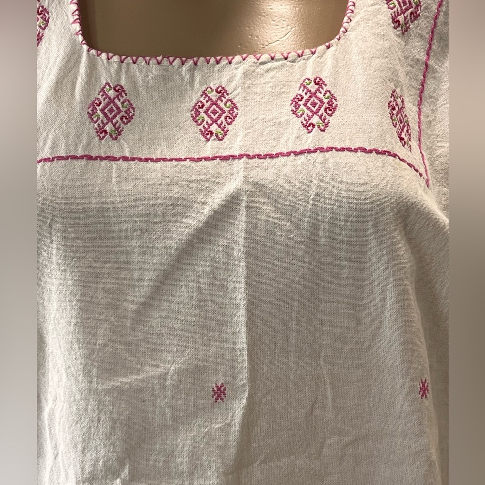 Cross stitched Embroidered White and Pink Women's Huipil tunic top artisan made - Picture 6 of 6